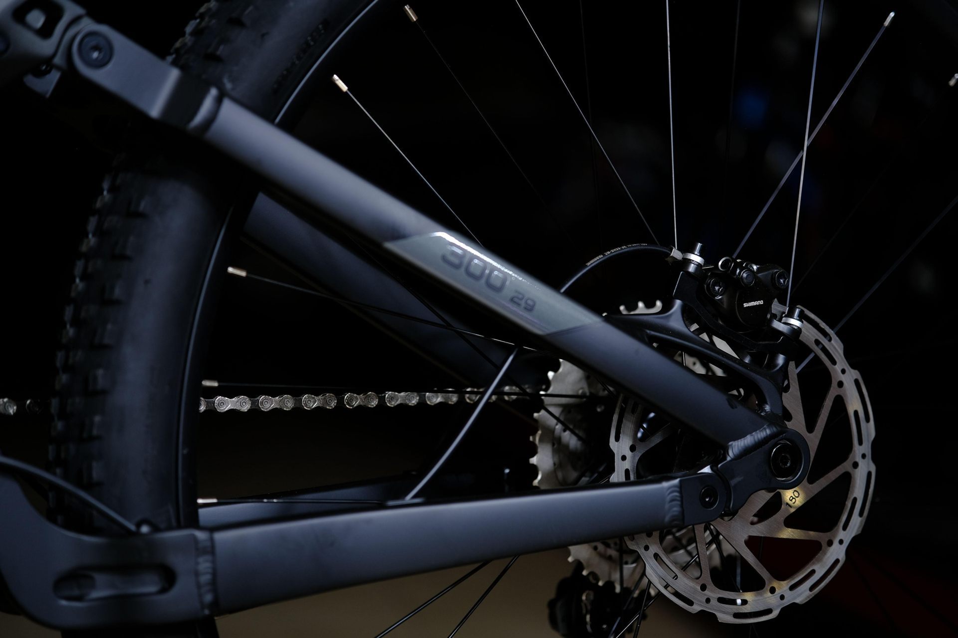 Тормоз гидравлический Shimano MT200 ротор передний 180мм, задний 180 мм HOKE FS 300- 29 матовый чёрный 19